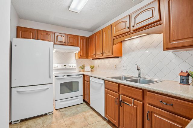 15859 Gooseberry Way, Apple Valley, MN 55124