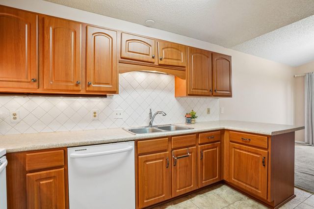 15859 Gooseberry Way, Apple Valley, MN 55124
