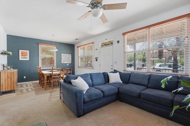 423 Placido Martinez Court NE, Albuquerque, NM 87102