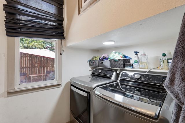 423 Placido Martinez Court NE, Albuquerque, NM 87102