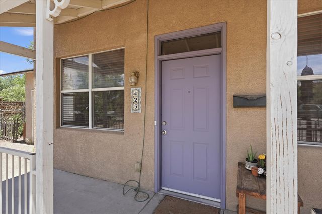 423 Placido Martinez Court NE, Albuquerque, NM 87102