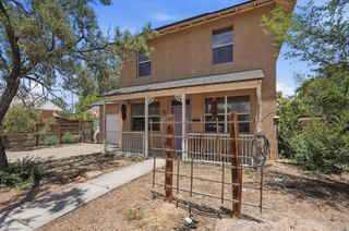 423 Placido Martinez Court NE, Albuquerque, NM 87102