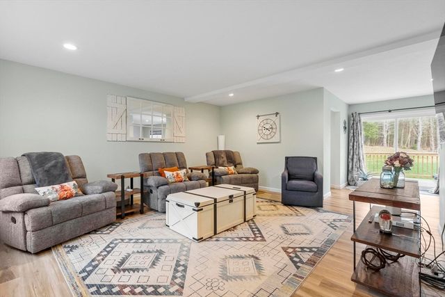 40 Doyle Ave, Winchendon, MA 01475