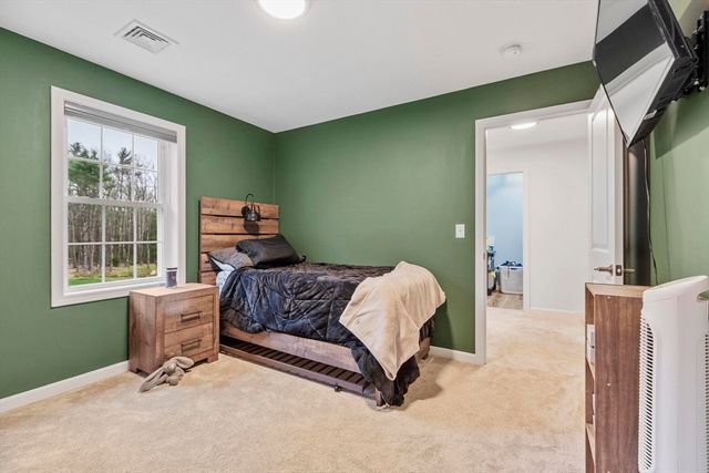 40 Doyle Ave, Winchendon, MA 01475