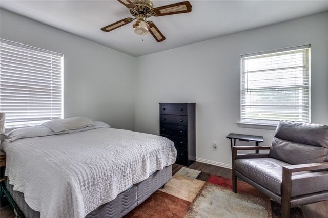 2002 Winthrop Street, Irving, TX 75061