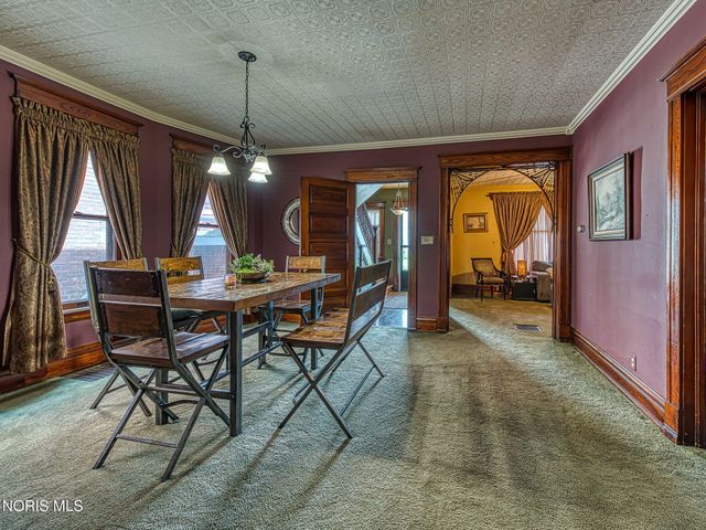 1873 N Ontario Street, Toledo, OH 43611