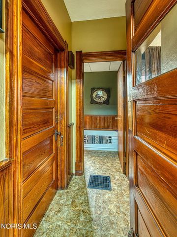 1873 N Ontario Street, Toledo, OH 43611