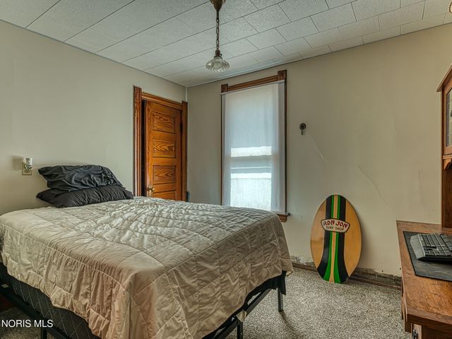 1873 N Ontario Street, Toledo, OH 43611