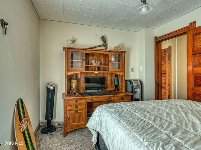 1873 N Ontario Street, Toledo, OH 43611
