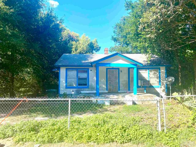 3008 W Lloyd St, Pensacola, FL 32505