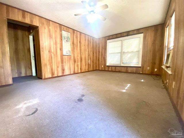 3008 W Lloyd St, Pensacola, FL 32505