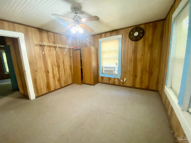 3008 W Lloyd St, Pensacola, FL 32505