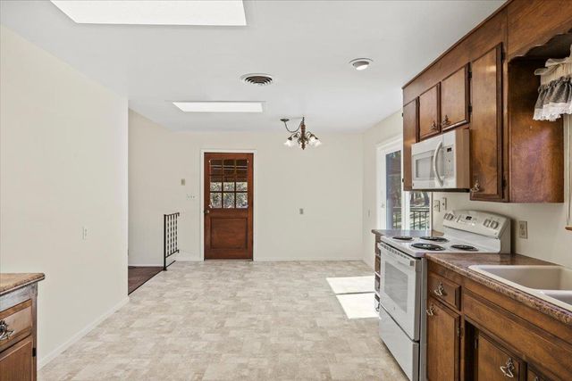 10379 Mooney Flat Rd, Smartsville, CA 95977