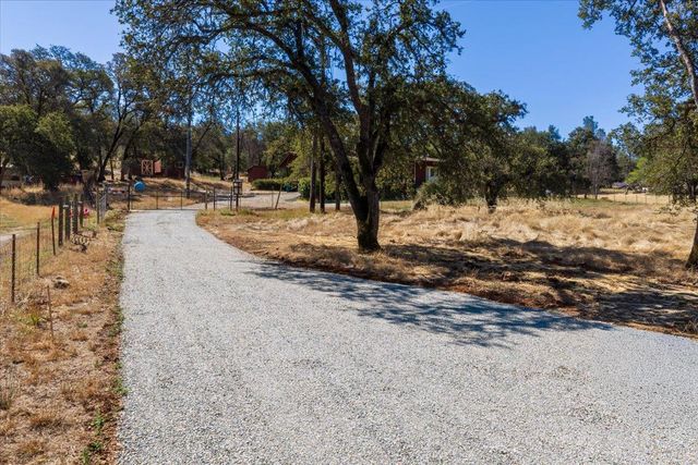 10379 Mooney Flat Rd, Smartsville, CA 95977