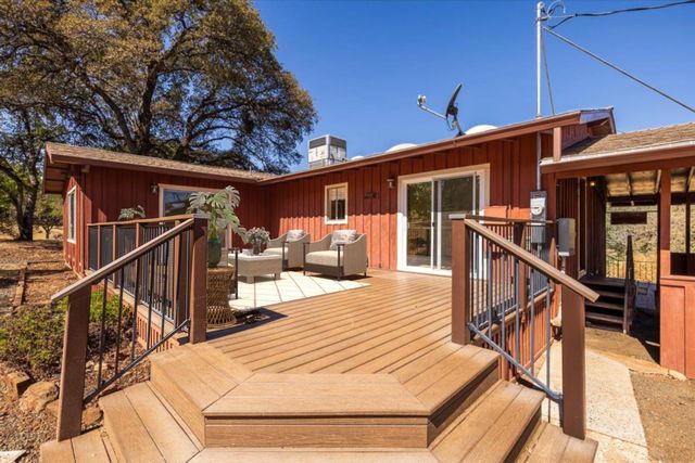 10379 Mooney Flat Rd, Smartsville, CA 95977