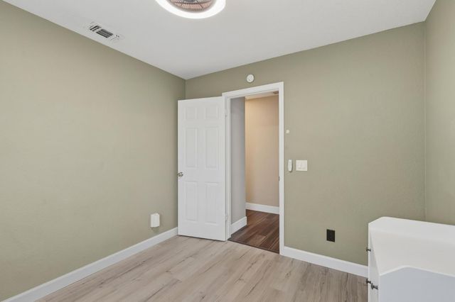 943 Rancho Roble Way, Sacramento, CA 95834