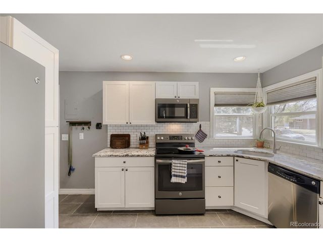 2216 Lima St, Aurora, CO 80010