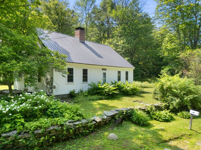85 Brown's Road, Newfane, VT 05345