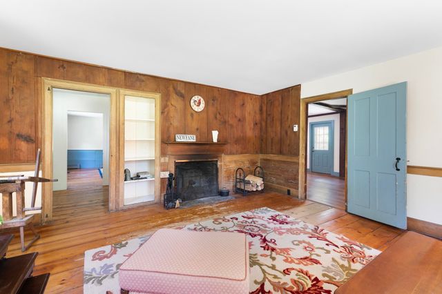 85 Brown's Road, Newfane, VT 05345