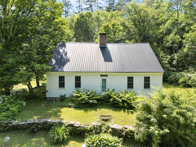 85 Brown's Road, Newfane, VT 05345
