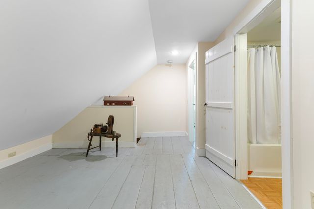 85 Brown's Road, Newfane, VT 05345