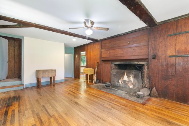 85 Brown's Road, Newfane, VT 05345