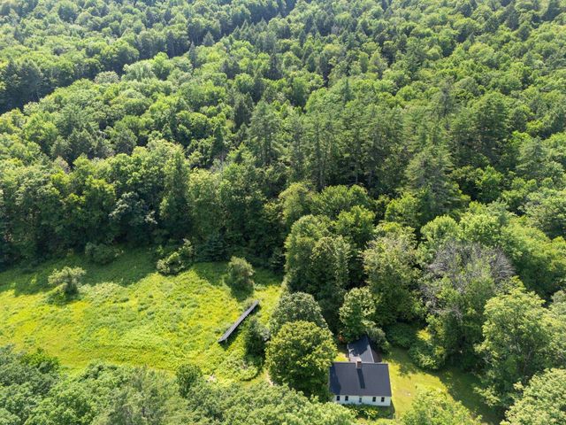 85 Brown's Road, Newfane, VT 05345