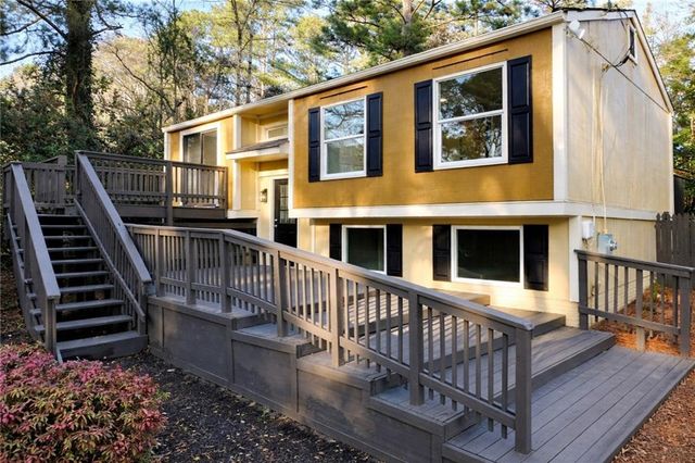 3224 Newcastle Way, Snellville, GA 30039