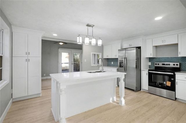 3224 Newcastle Way, Snellville, GA 30039