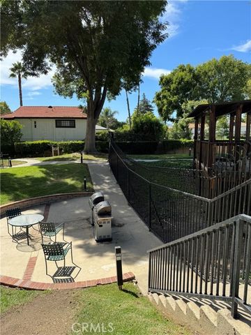 31567 Lindero Canyon 5, Westlake Village, CA 91361