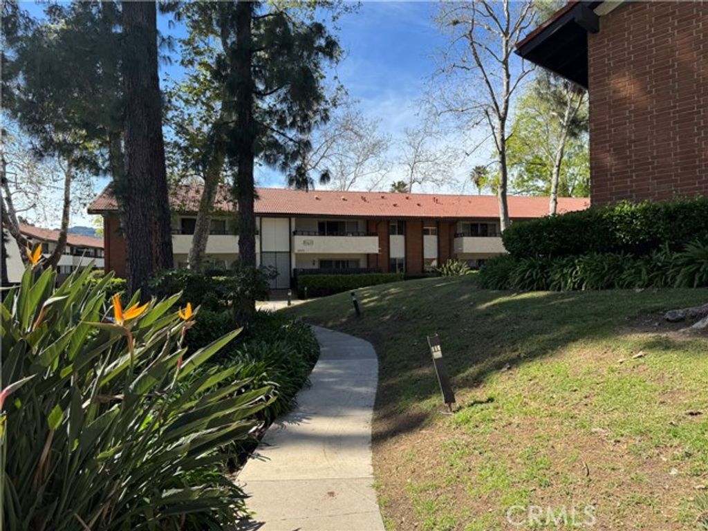 31567 Lindero Canyon 5, Westlake Village, CA 91361