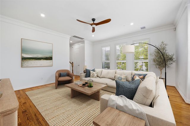 5503 Darling Street, Houston, TX 77007