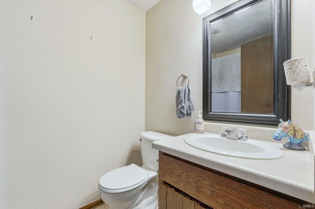 5907 Bellingham Lane, Fort Wayne, IN 46835