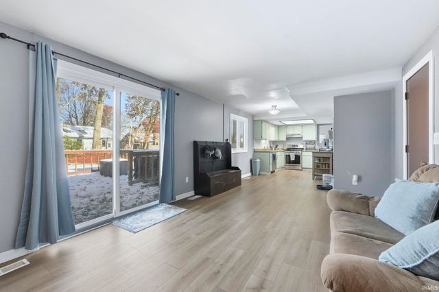 5907 Bellingham Lane, Fort Wayne, IN 46835