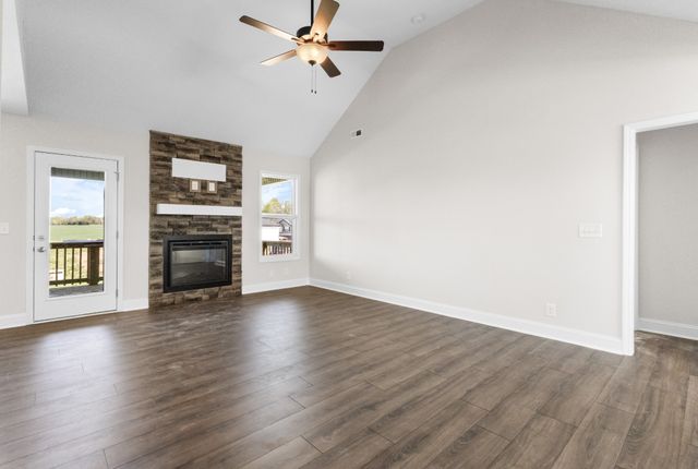 164 Leitrim Dr, Clarksville, TN 37042