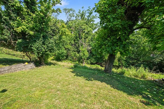 340 Bonnie Leslie Avenue, Bellevue, KY 41073