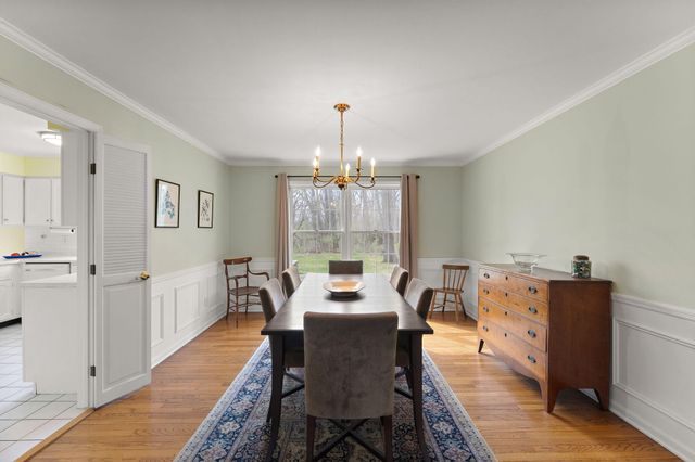2007 Sherwood Drive, Valparaiso, IN 46385