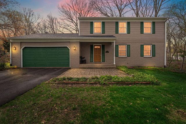 2007 Sherwood Drive, Valparaiso, IN 46385