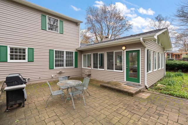 2007 Sherwood Drive, Valparaiso, IN 46385