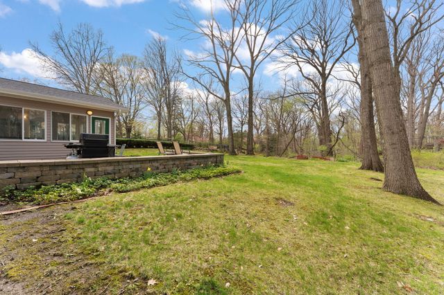2007 Sherwood Drive, Valparaiso, IN 46385