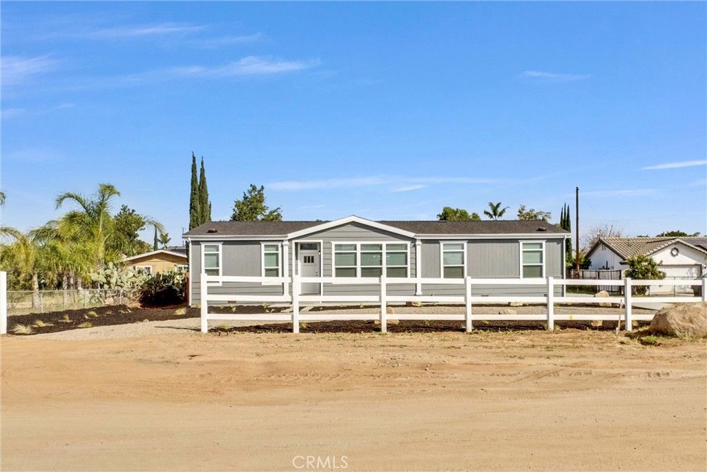 Image 19 of property listing at 18864 Boulder Avenue, Riverside, CA 92508