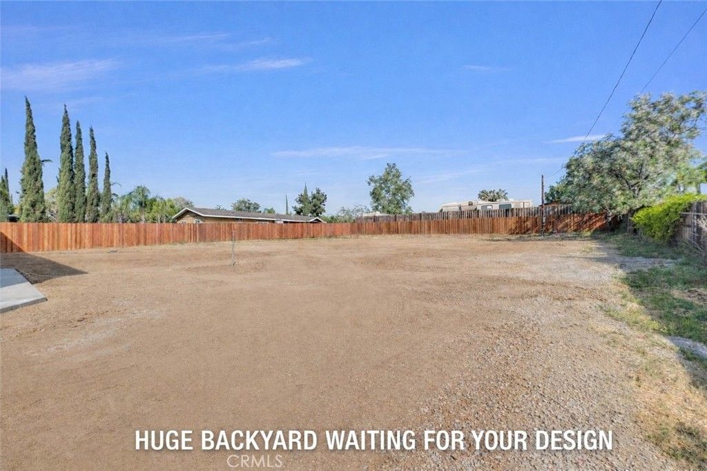 Image 22 of property listing at 18864 Boulder Avenue, Riverside, CA 92508