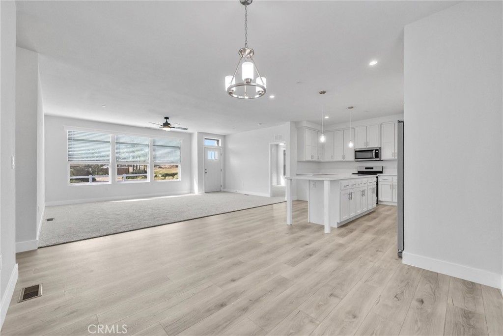 Image 33 of property listing at 18864 Boulder Avenue, Riverside, CA 92508