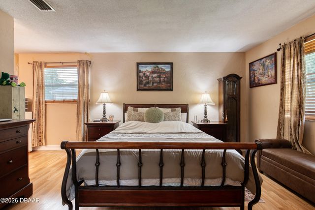 140 Coquina Avenue, Ormond Beach, FL 32174