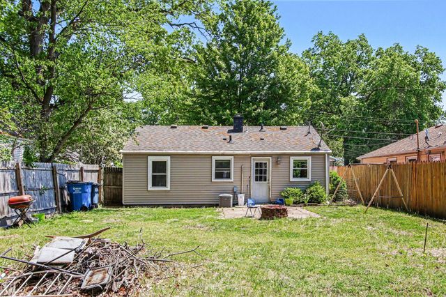 2933 Cleveland Avenue, Michigan City, IN 46360