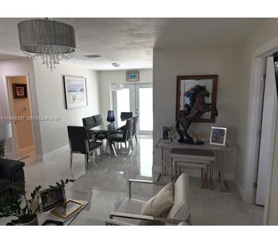 10752 SW 141st Ln, Miami, FL 33176