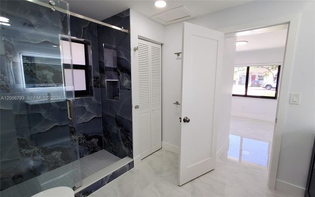 216 Shadow Way, Miami Springs, FL 33166