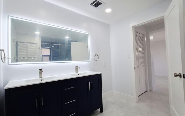 216 Shadow Way, Miami Springs, FL 33166