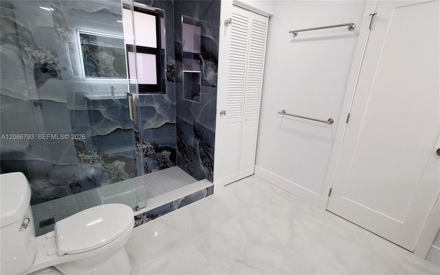 216 Shadow Way, Miami Springs, FL 33166