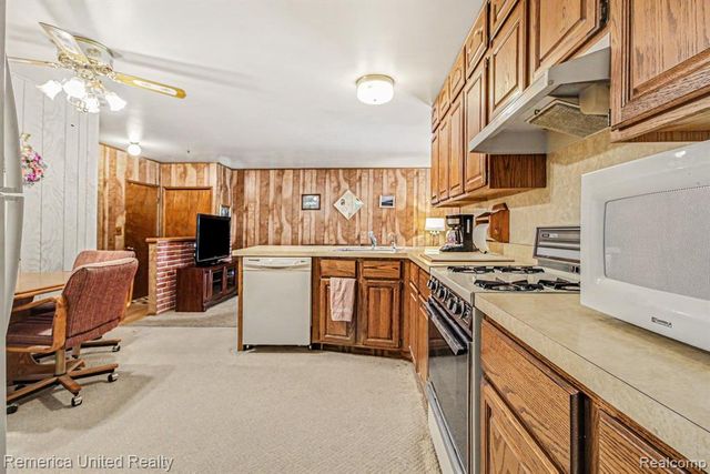 9135 Manton Avenue, Plymouth, MI 48170